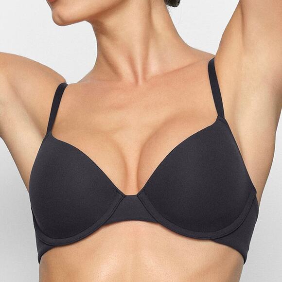 NWT Skims Fits Everybody T-Shirt Bra Black Onyx Size 38C - Picture 3 of 7